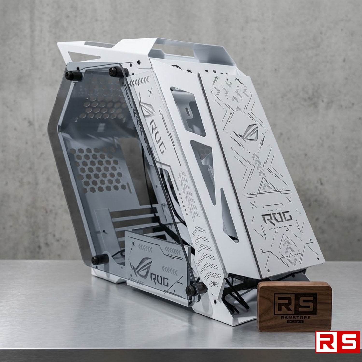 PCZ Case Cyborg RG W/6Pcs LED FAN White