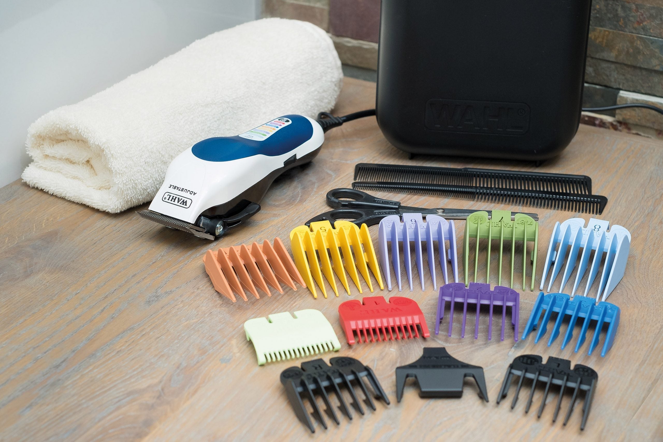 WAHL HAIR CLIPPER  COLOR PRO