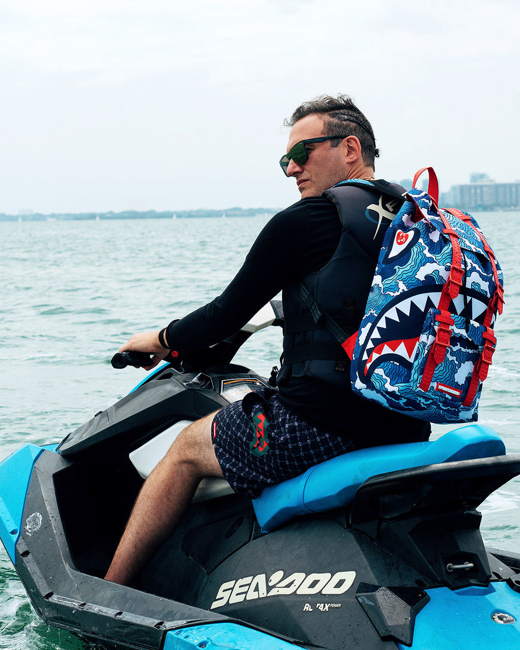 SHARK WAVE HILLS BACKPACK
