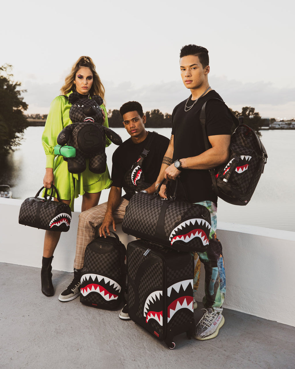 HENNY AIIR TO THE THRONE BACKPACK (DLXV)