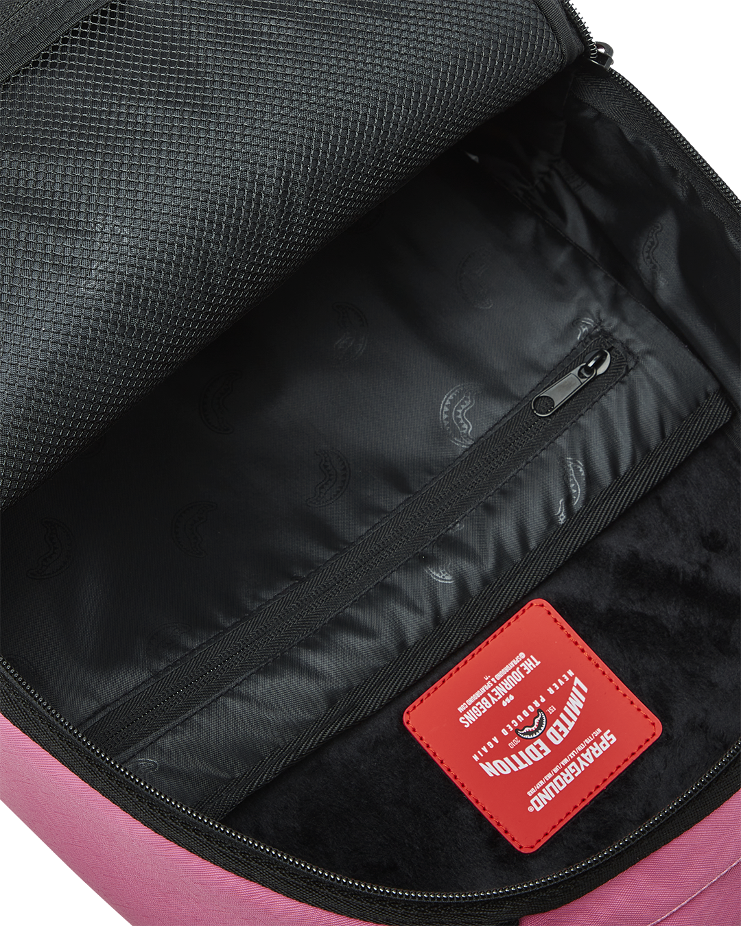 SHARK CENTRAL (PINK) BACKPACK (DLXV)