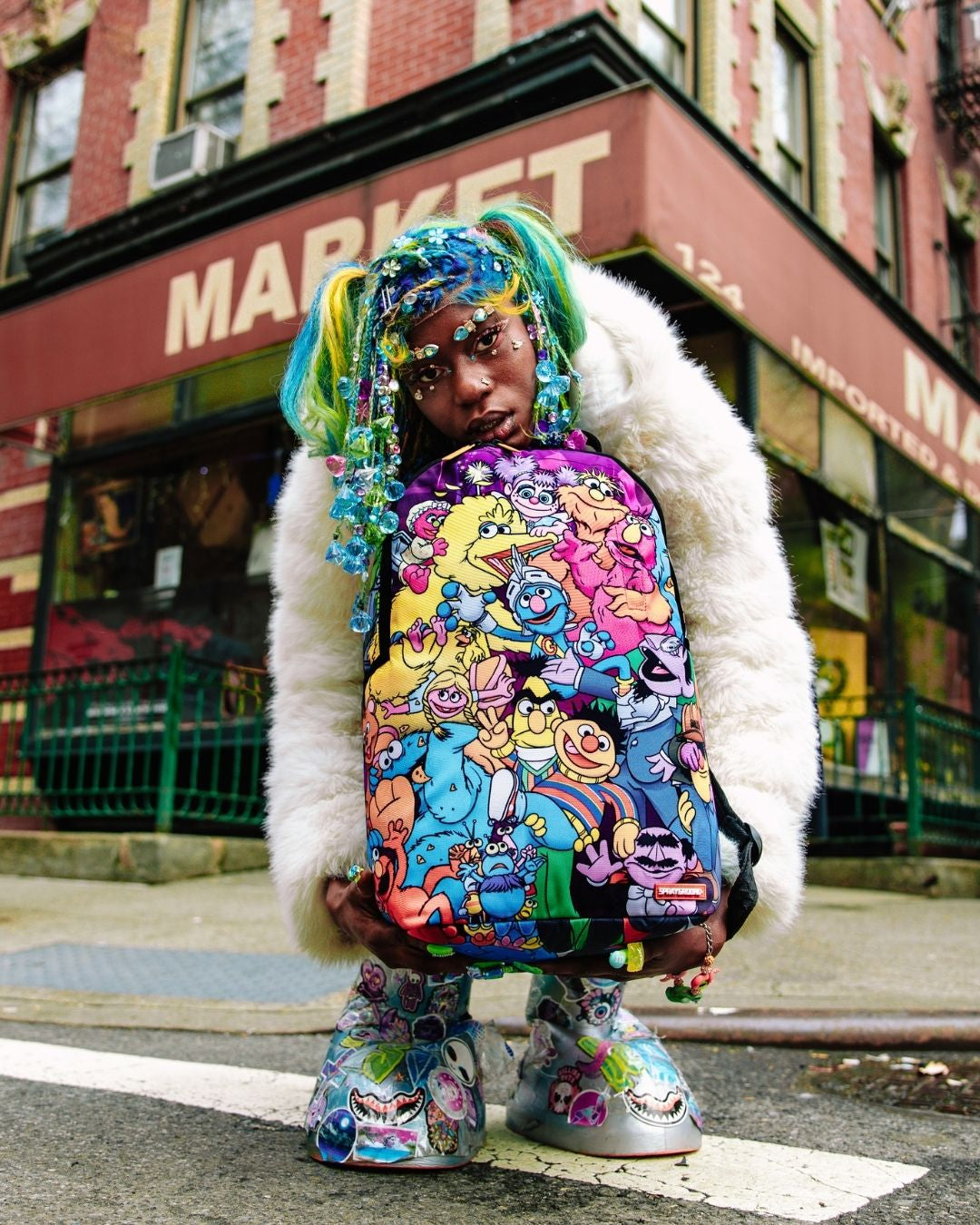 SESAME STREET FAMILIA DLXSR BACKPACK