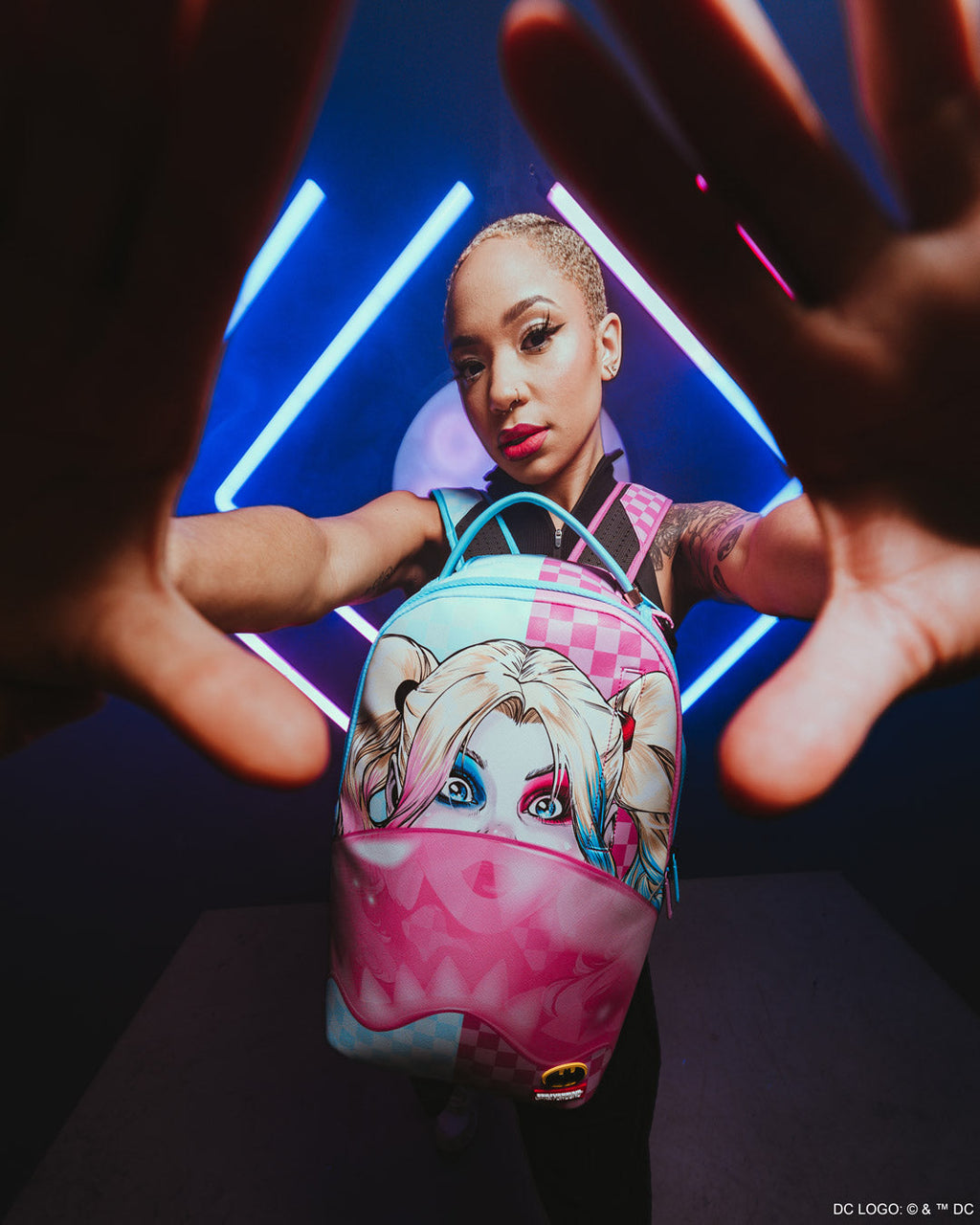 HARLEY QUINN BUBBLE GUM SHARK