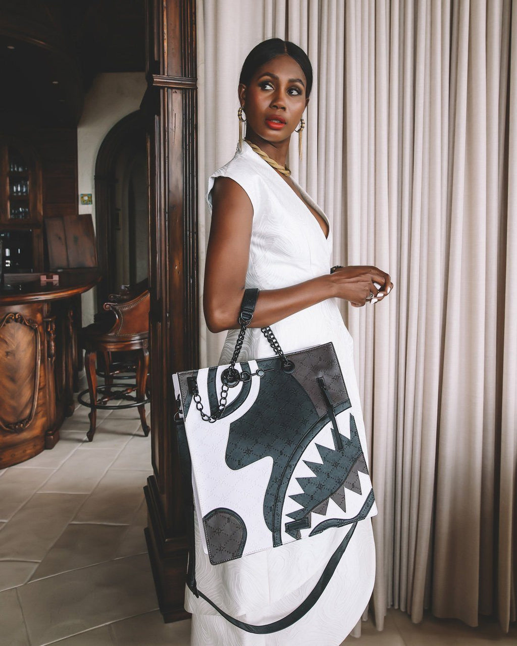 V.V.I.P. LOFT TOTE