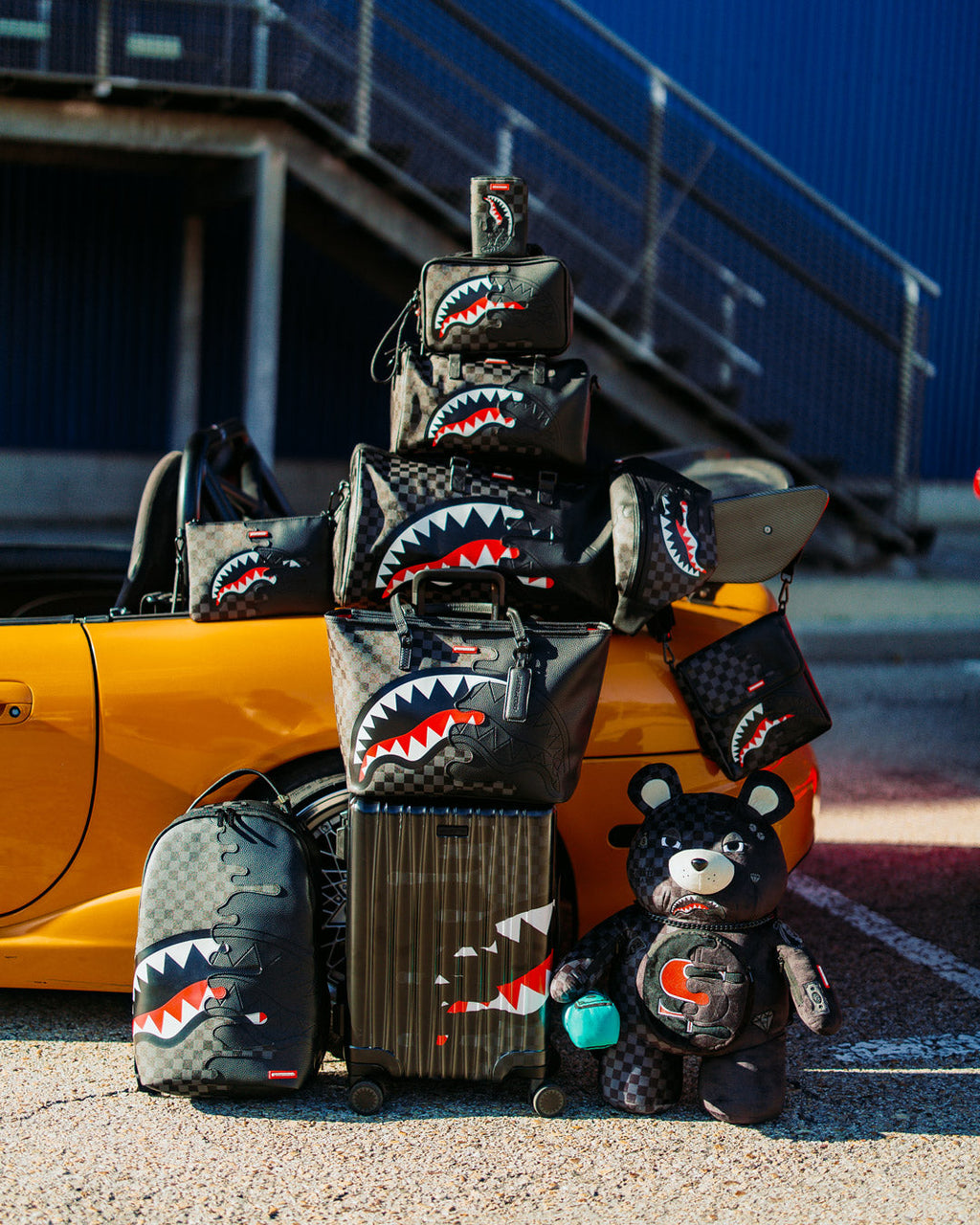 SPEED SHARK SIDE SWIPE HARD SHELL CARRY-ON LUGGAGE